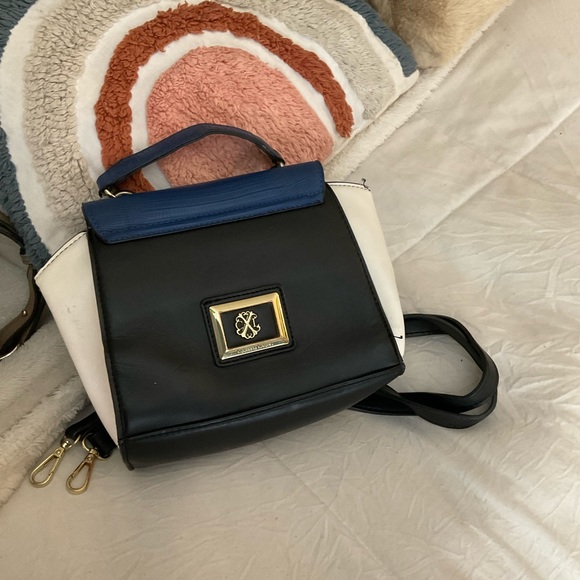 Cute crossbody - Picture 3 of 3